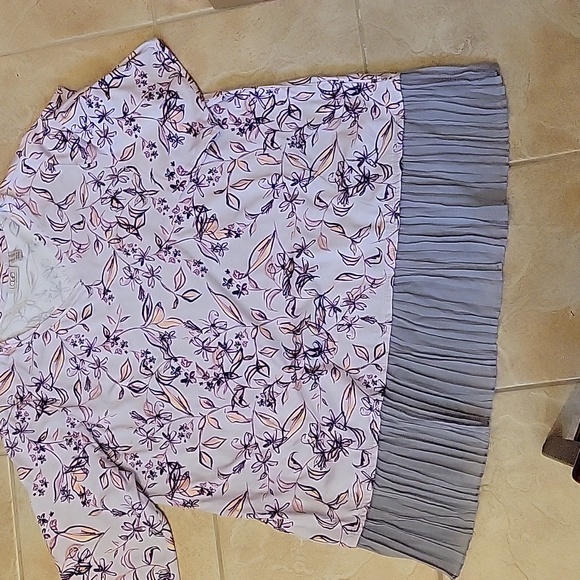 LOGO by Lori Goldstein lavender tunic top with pockets size 2X - Picture 1 of 5